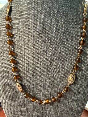 Elegant Brown Bead Necklace with Gold Accents